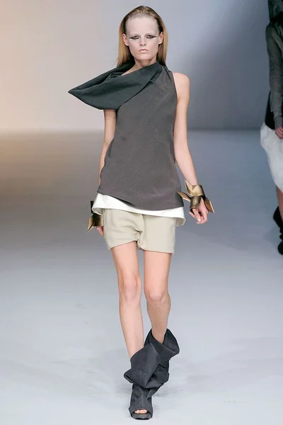 Look 42